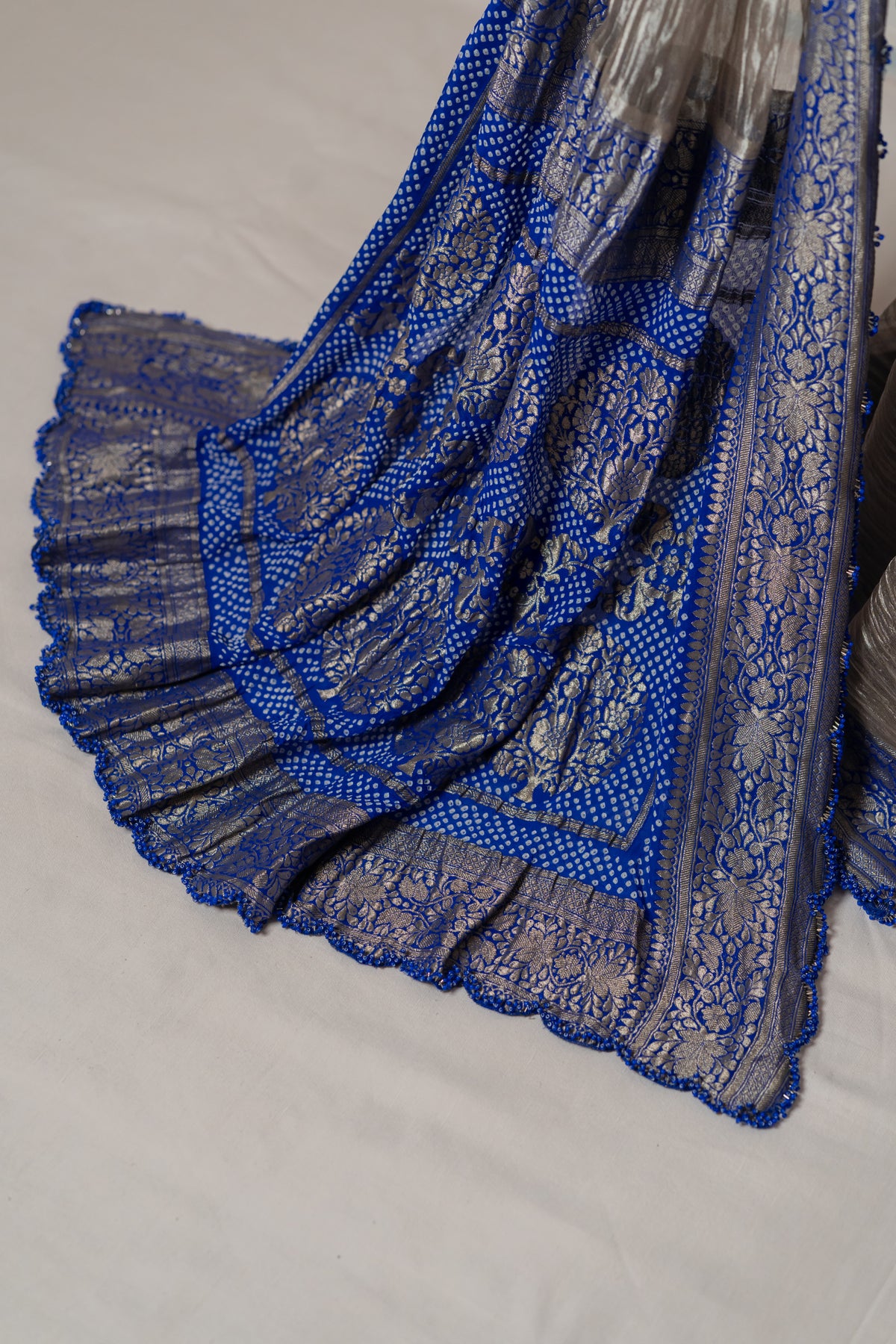 Indrajaal Bandhej Banarasi Saree